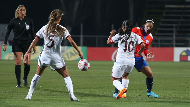 La Roja femenina sufrió un traspié ante Venezuela en su preparación para la Copa América