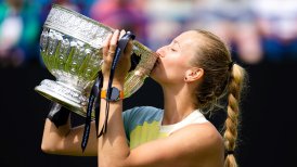 Petra Kvitova sorprendió a Jelena Ostapenko y ganó su primer título del año en Eastbourne