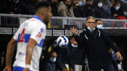 Ariel Holan: Lo de Isla no fue un error, pasó por el mal estado de la cancha