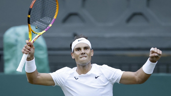 Rafael Nadal avanzó con sólido triunfo a cuartos de final en Wimbledon
