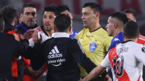 Ex árbitros FIFA respaldaron a Tobar: Aparece en las Reglas de Juego, está bien anulado el gol a River
