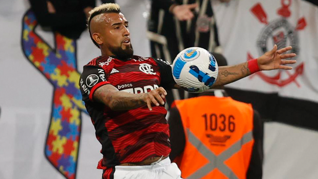 DT de Flamengo destacó a Vidal: Entró y asentó al equipo, todo fluye claro y nítido cuando toca la pelota