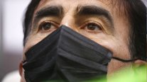 Quinteros: En Chile no se juega a alta intensidad o velocidad por el terrible estado de las canchas