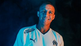 Defensor de Olympique: Espero que Alexis marque muchos goles