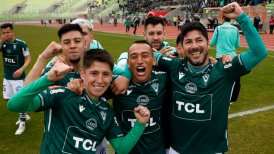 "¡Bordadas para siempre!": Federación de Fútbol le reconoció dos nuevas estrellas a Santiago Wanderers