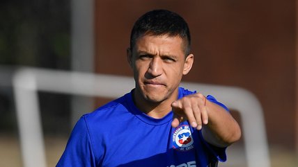 Alexis Sánchez fue la gran novedad en la práctica de la Roja