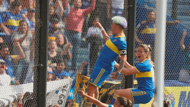 Boca Juniors ganó el título femenino de Argentina ante una multitud en La Bombonera