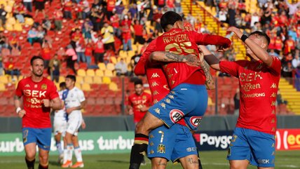 El apoyo del plantel de Unión Española al capitán Luis Mejía
