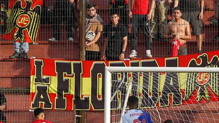 Barra de Unión Española desplegó lienzo con críticas al directorio y Jorge Segovia