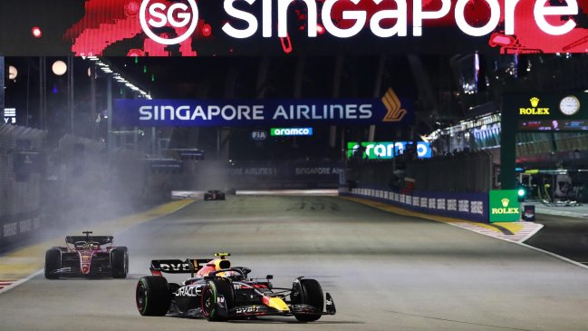 "Checo" Pérez tras ganar en Singapur: Sin duda ésta fue la mejor carrera de mi vida