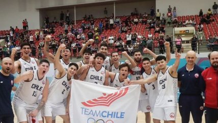 El efusivo festejo de el Team Chile de baloncesto tras ganar la medalla de oro en Asunción