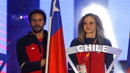 Martina Weil y Erwin Feutchmann fueron los abanderados de Chile en la clausura de los Odesur