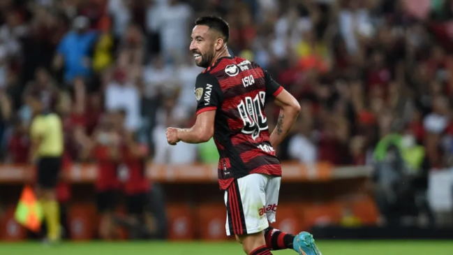 Mauricio Isla también se coronó campeón tras la victoria de Flamengo en la Copa de Brasil