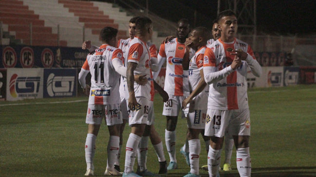 Cobresal derribó a Palestino y se entusiasmó con la opción de clasificar a Copa Sudamericana