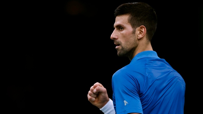 Djokovic aplastó a Musetti y dio un nuevo paso en París-Bercy