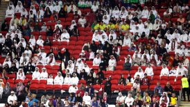 Hinchas qataríes se fueron en masa del Estadio Al Bayt antes del pitazo final frente a Ecuador