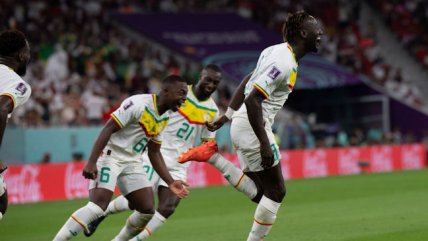 Senegal tomó oxígeno y llegará con vida al último duelo del Grupo A tras doblegar a Qatar