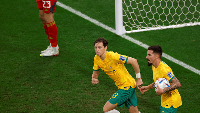 Un autogol de Enzo Fernández entusiasmó a Australia por el empate ante Argentina