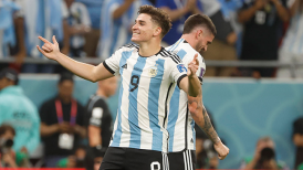 Julián Alvarez aprovechó error en el fondo australiano y aumentó para Argentina