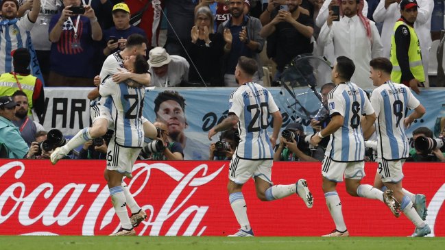 Messi metió un pase "maradoniano" y Molina anotó un golazo para Argentina ante Países Bajos
