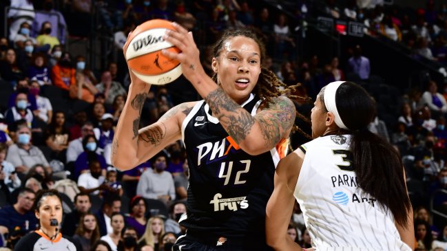 Brittney Griner dio las gracias por su liberación y adelantó que quiere volver a la WNBA