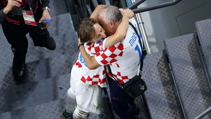 La emotiva celebración de Luka Modric y su padre por el tercer lugar de Croacia