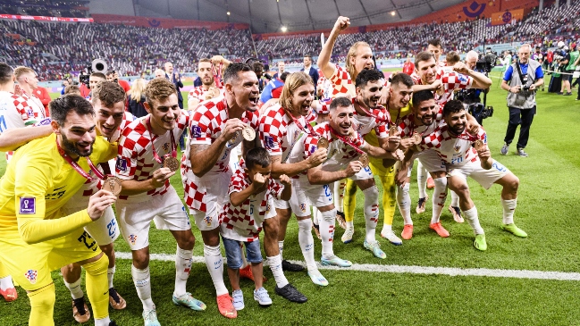 Dos seleccionados croatas celebraron el bronce de Qatar con saludo fascista