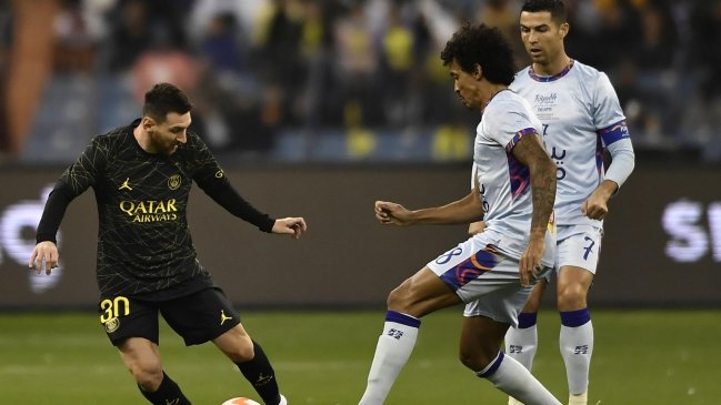 Messi celebró ante Cristiano en triunfo de PSG sobre estrellas de Al Nassr y Al Hilal