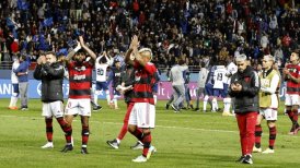 Arturo Vidal fue víctima de un tremendo túnel en la derrota de Flamengo en el Mundial de Clubes