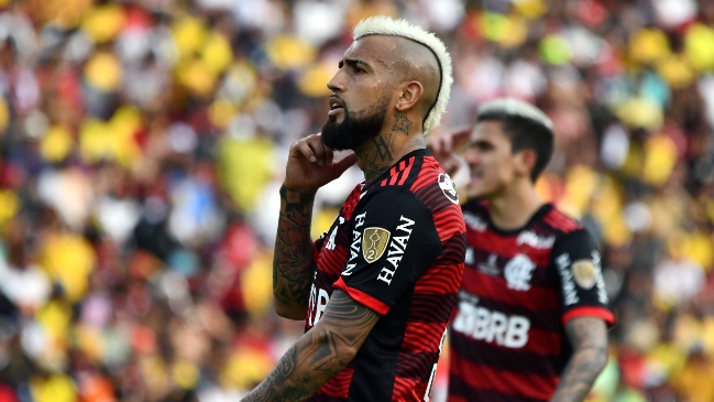 ¿Flamengo le busca una salida a Arturo Vidal?