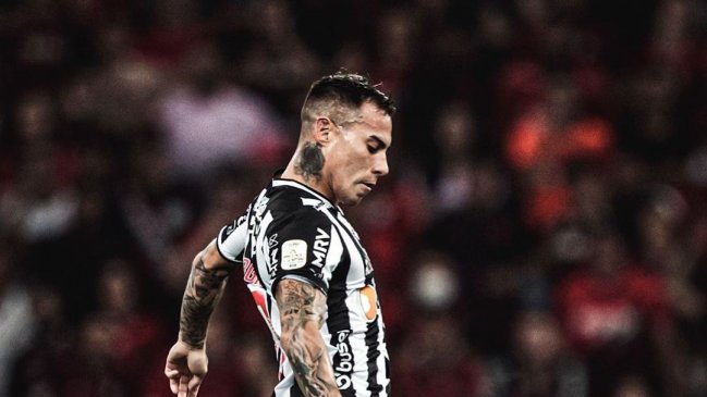 Eduardo Vargas erró un penal en clasificación de Atlético Mineiro en la Libertadores