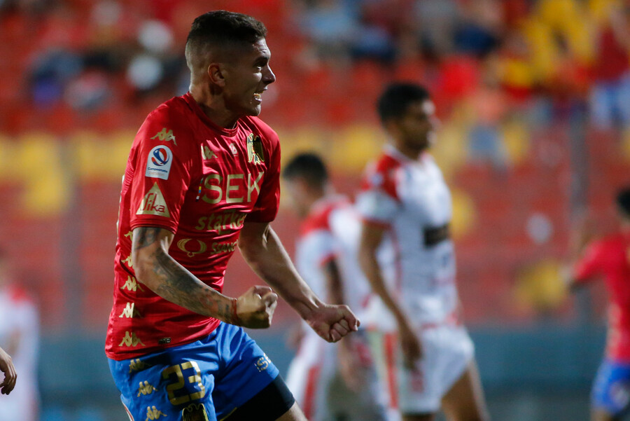 Delantero: Delantero: