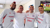 Fabián Orellana visitó la concentración de La Roja en la previa del amistoso con Paraguay