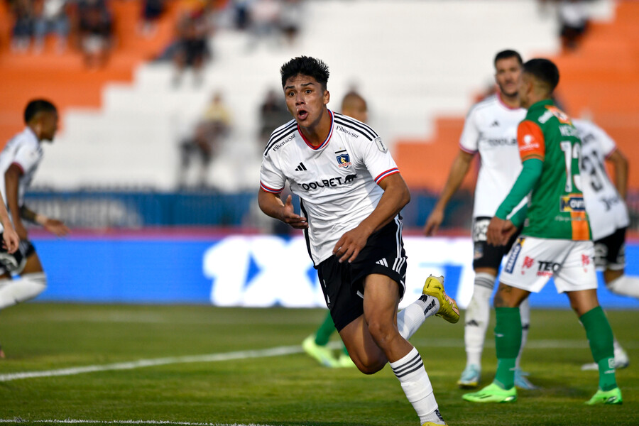 Delantero: Delantero: