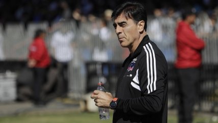 Quinteros sobre dudas para duelo con Pereira: Si se recuperan es mejor porque tenemos más variantes