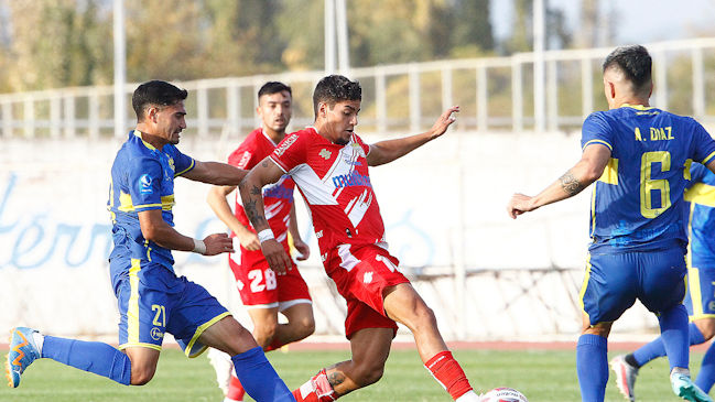 Deportes Rengo dio la gran sorpresa en la Copa Chile al eliminar a Curicó Unido