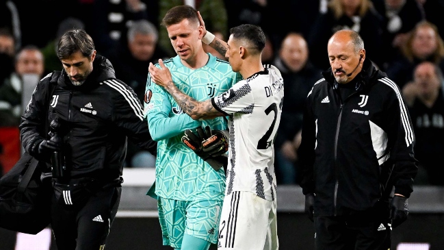 Gran susto: Arquero de Juventus salió llorando con dolor en el pecho en la Europa League