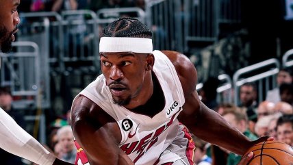 Miami Heat sorprendió a Milwaukee Bucks y tomó ventaja inicial en los playoffs del Este