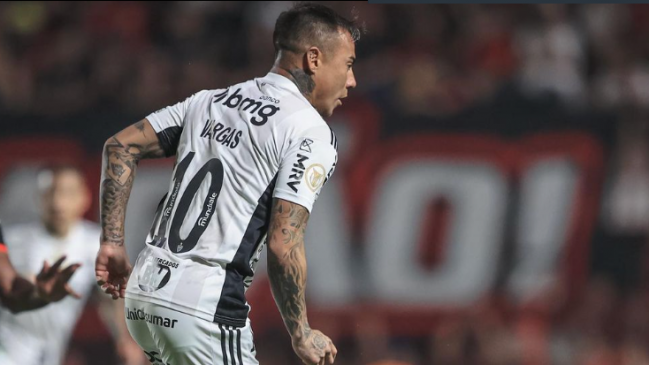 Eduardo Vargas vio acción en caída de Atlético Mineiro ante A. Paranaense en la Libertadores