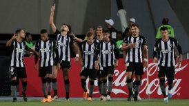 Botafogo aplastó a César Vallejo y tomó vuelo en el grupo de Magallanes en la Sudamericana