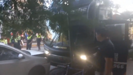 Bus de River Plate sufrió inesperado accidente antes del duelo con Atlético Tucumán