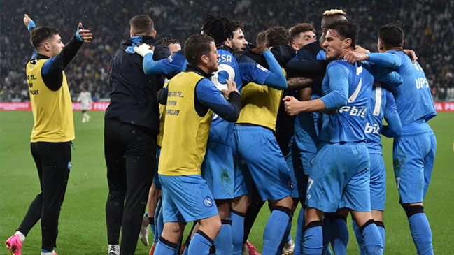 Napoli espera firmar su histórico título de Serie A frente a Salernitana