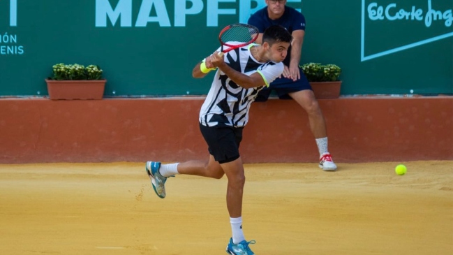 Tomás Barrios mantuvo su racha y avanzó a cuartos de final en Praga