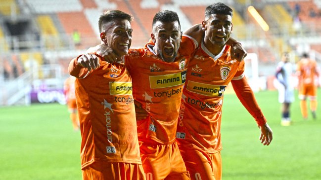 Cobreloa trepó al podio del Ascenso tras goleada a Recoleta