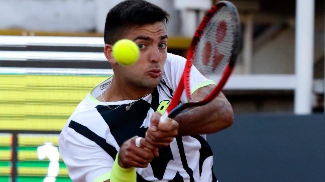 Tomás Barrios mostró solidez y debutó con un triunfo en la qualy de Roland Garros