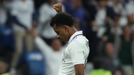 En contra del racismo: Rodrygo homenajeó a Vinicius tras su gol a Rayo Vallecano