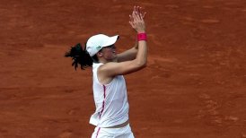 Iga Swiatek conquistó su tercer Roland Garros tras ganarle una exigida final a Karolina Muchova