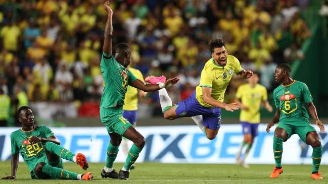 Senegal dio una campanada al batir con contundencia a Brasil en amistoso