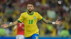 Neymar ve con buenos ojos la llegada de Carlo Ancelotti a la selección brasileña