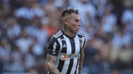 Eduardo Vargas fue sustituido en nueva derrota de Mineiro